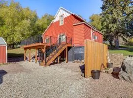 Lead Hideaway with Fireplace, Grill and New Deck!