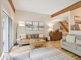 Topnotch 329E, hotel in Stowe Fork