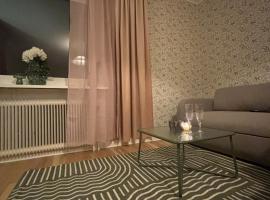 Cozy apartment, hotel in Åmål