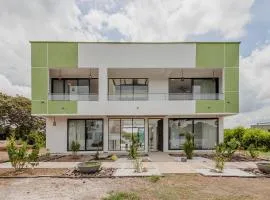 Marvelous 5 bedroom Villa Bliss in Cerritos, Pereira