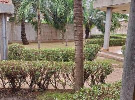 Villa avec nourrice disponible, hotel 