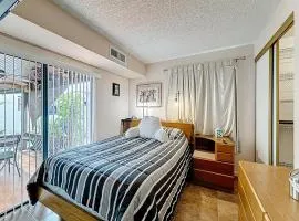 1BR in Shared Home Pool Tennis & Lake Miami