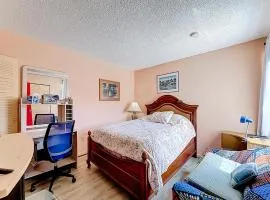 1BR in Shared Miami Home Pool Lake & Tennis