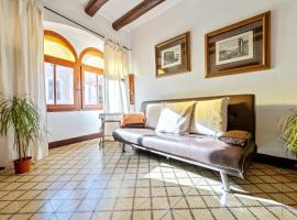 Ca La Maria, hotel in Santes Creus