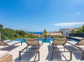 Villa Belenos Piscine vue mer