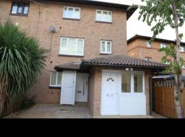 BUDGET Small Rooms, hotell sihtkohas Thamesmead