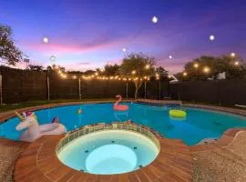 Dream GetAway PoolHotTubGamesPet Friendly