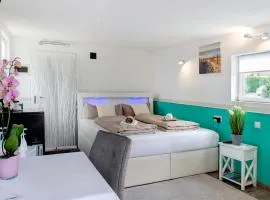 Spawo mit Sauna und Whirpool