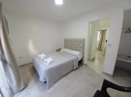 Hospedaje LH Planta Baja E a 15 min del Aeropuerto de Ezeiza