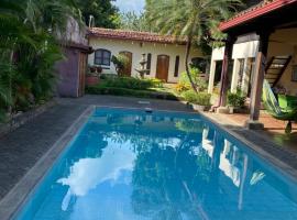 Casa Riverstone, hotel in León