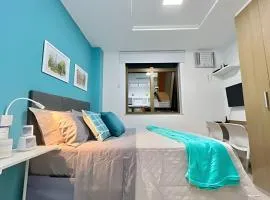 Moderno com piscina e perto da praia