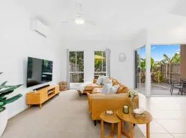 Bay-Cay Hervey Bay - Coastal Townhouse