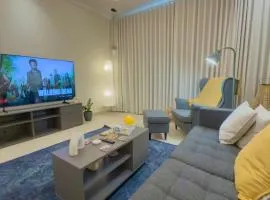 Spacious apartment next to the financial towers B10