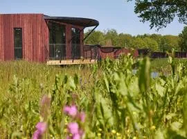 Cozy Bungalow with Pool