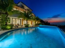Bali Finest - 4BR Oceanview Luxury Villa with Rooftop pool and Cinema!