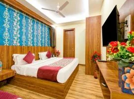 Hotel Red Plaza -Near Delhi Airport & Free Airport Drop
