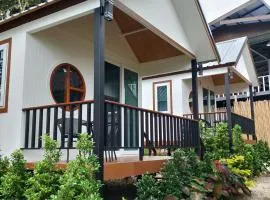 The white resort & restaurant koh yao yai