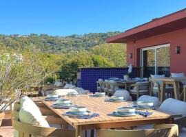 Hôtel CASABELLA Cannes Mouans Sartoux, hotel in Mouans-Sartoux