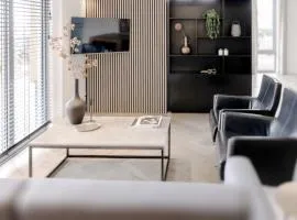 4-bed Apartment Kitchen Free Parking