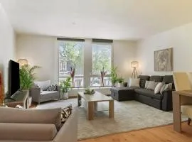 Group-Friendly Stay in Tilburg Walk to 013