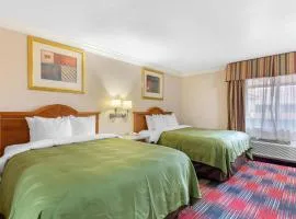 Quality Inn & Suites Oceanside Near Camp Pendleton