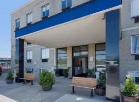 Avion Inn Near LGA Airport, an Ascend Collection Hotel