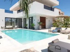 Lanik Luxury Pool Villa