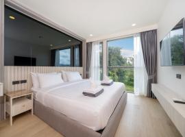 Ozone 2 Bed Condominium in Splendid Laguna Area, hotel v destinaci Laguna Phuket