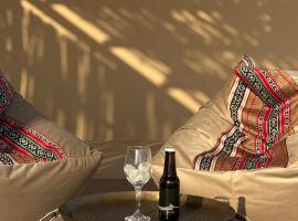 FYAFY Bidiyah Bedouin Camp, hotel con parcheggio a Badīyah