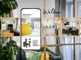 Jungle King Suite with Parking