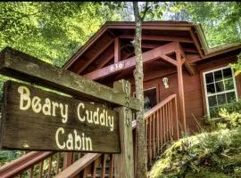Glorious Cabin with Hot-tub in Gatlinburg, Tennessee