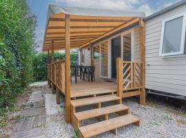 Mobile Home Le Montourey Forum 80, hotel v destinaci Fréjus