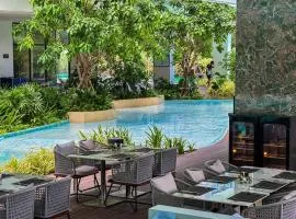 New Modern 1Bdr Laya 500 m to the Beach