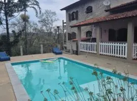 Casa de Campo ampla e confortavel em Araçoiaba da Serra com lareira, perfeita para o friozinho