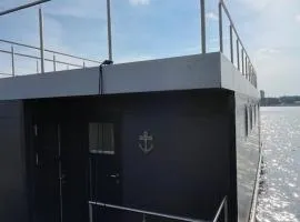 Hausboot Aurora Lübeck