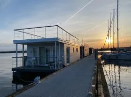 Hausboot Koje Kaete mit großem Sonnendeck in Schleswig
