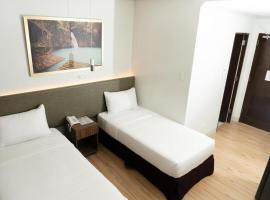 Madison Suites Mactan Cebu, hotel i n&aelig;rheden af Mactan-Cebu Internationale Lufthavn, Lapu Lapu City