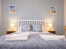 Snettisham Haven: Bright 2BD Coastal Retreat