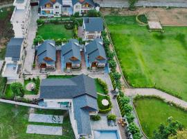 Megha Resort & Villas, Dehradun-Where Nature Pampers You, hotel i Dehradun