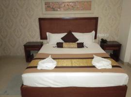 Budget Hotel, hotel em Khammam