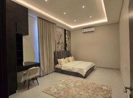 The horizon sanctuary villa ملاذ الافق, hotel in Gharnūt