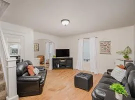 Downtown Home off College Avenue - Lawrence University