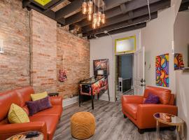 Pinball Penthouse 1 Bedroom Downtown Flat, hotel en Appleton