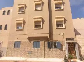 Calme House Quiet & close to all necessities