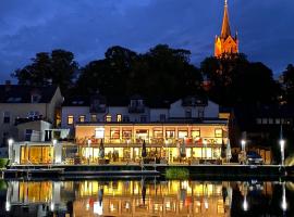 Hotel & Restaurant Deutsches Haus Feldberg，費爾德伯格的飯店