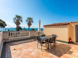 L'Escale Au Soleil, hotel v destinaci Saint-Aygulf