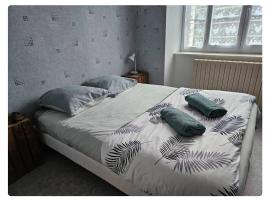 Alphonse, Hotel in Felletin