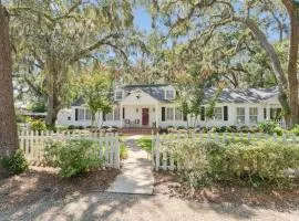 Sugar Magnolia - 400 Magnolia Ave