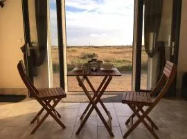 Pass the Keys Mistral Coastal Cabin - Dungeness sleeps 23