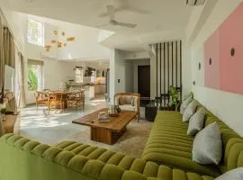 Villa Ikigai 4BHK and 3BHK Villas with a Private Pool in Assagao